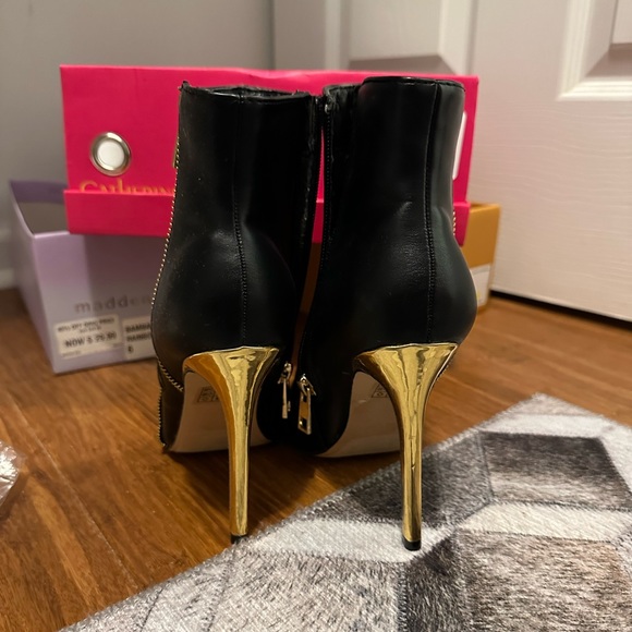 Black & Gold High Heels Zippo size 7 - Picture 3 of 5